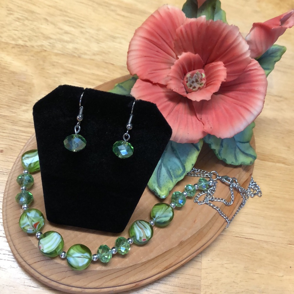 Perfect Shades of Green Crystals & Beads 18” Adjustable Necklace Set